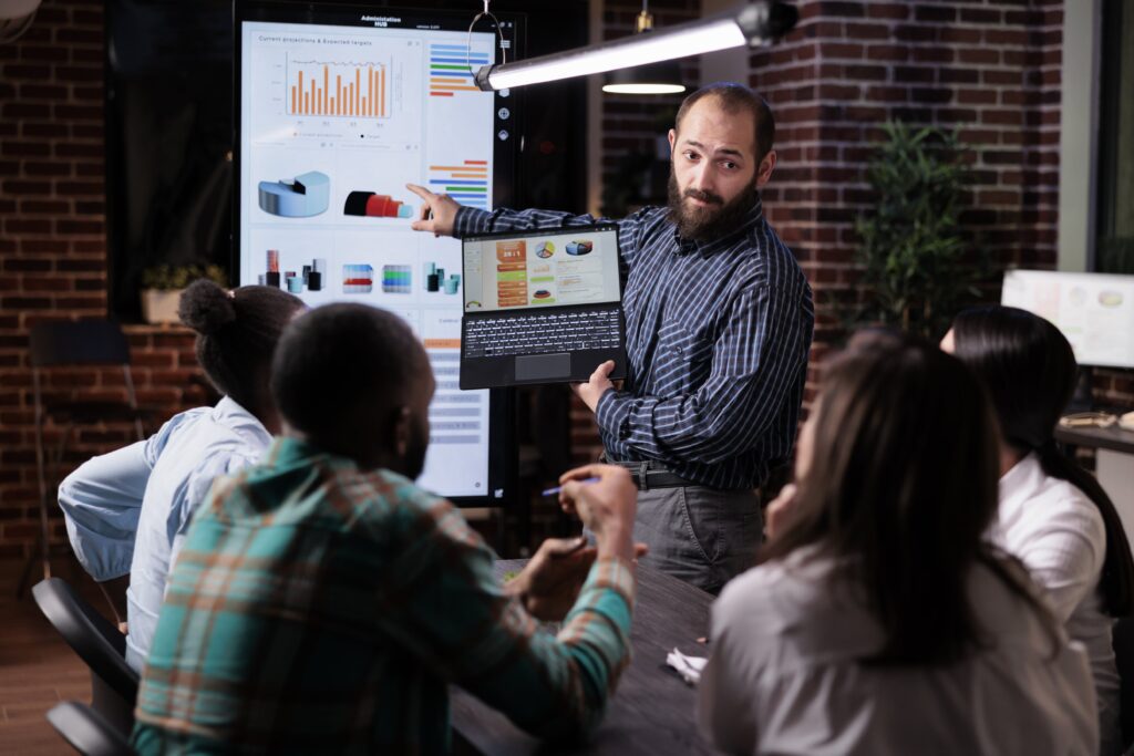 Senior Salesforce Consultant Salary: Insights for Job Seekers in 2023 3 Salesforce job Salary